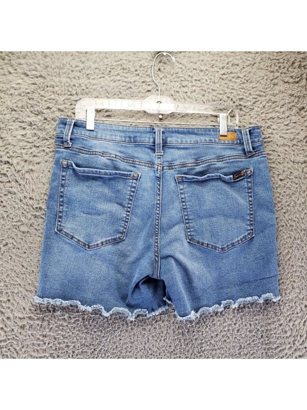 Seven7 Shorts Womens Size 12 Blue Weekend Short Raw Hem Denim Jorts - Picture 12 of 13